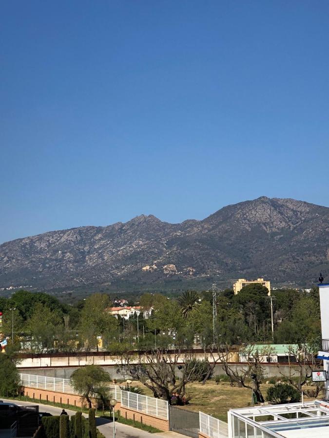 Roses I Apartment Bagian luar foto