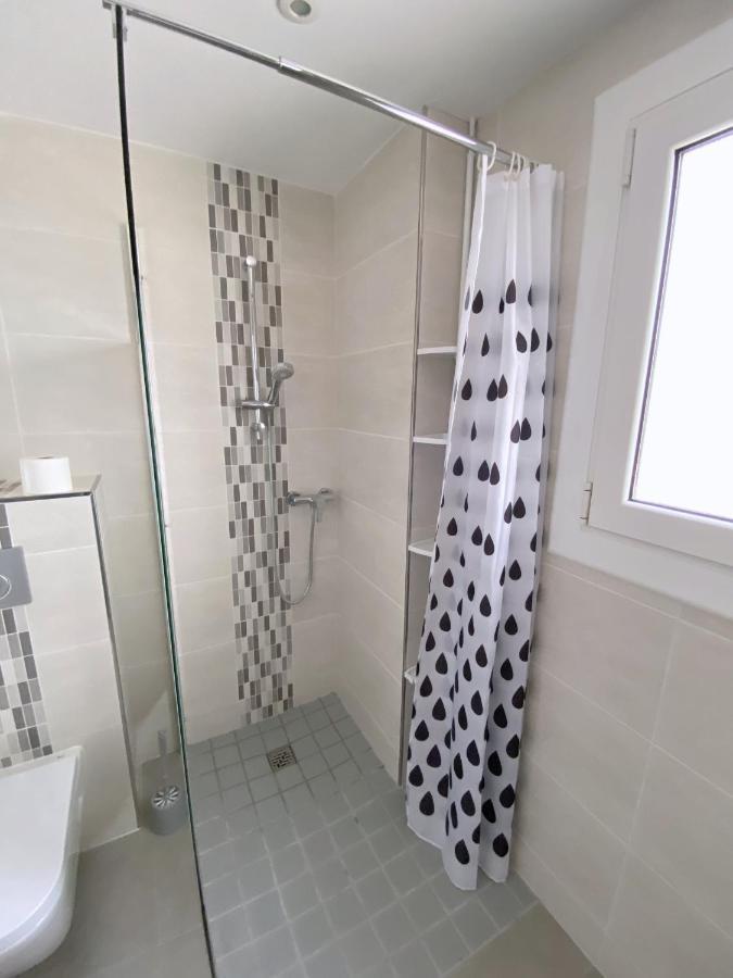 Roses I Apartment Bagian luar foto